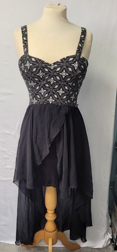 Bnwt cameo rose black - rose, metallic