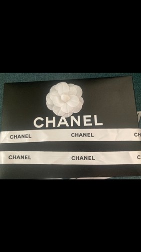 Chanel empty gift box white - chanel,