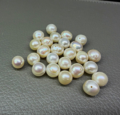 25x white iridescent round - iridescent,