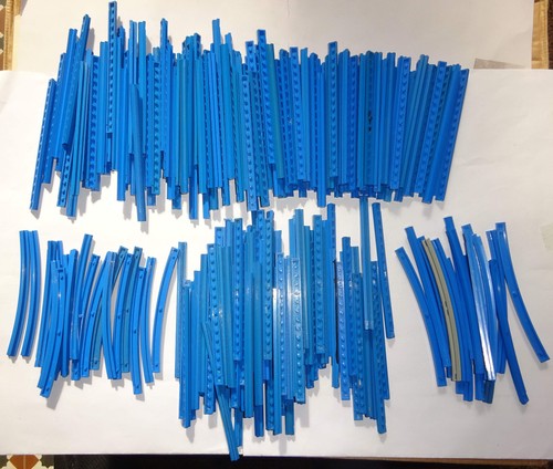 Lego 237 pieces blue train - 237,