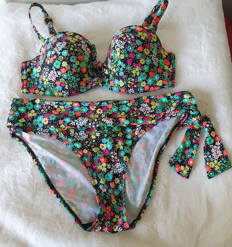 Pour moi ditsy flower padded - pour,