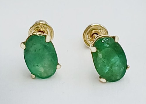 Genuine cts emerald stud - 1.34,