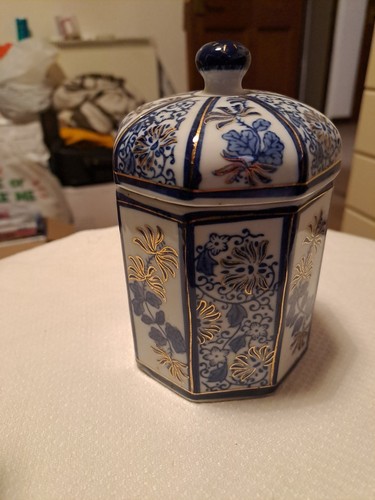 Vintage hexagonal chinoiserie - vintage,