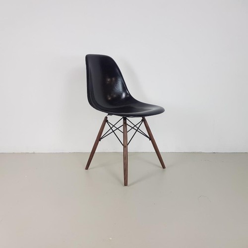 Eames dsw chair herman miller - eames,