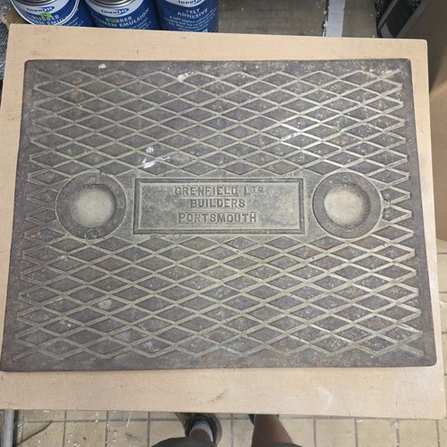 Cast iron manhole cover - iron, 660mm