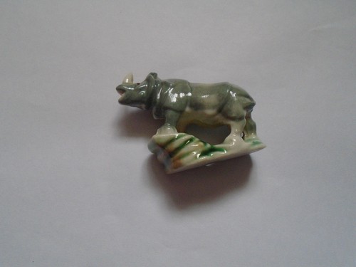 Vintage wade miniature - wade,