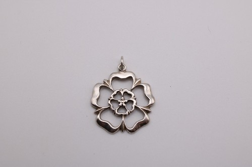 Silver tudor rose pendant - ,