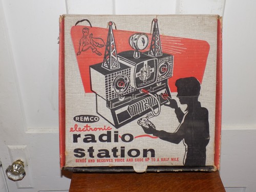 Vintage remco electronic radio - vintage,