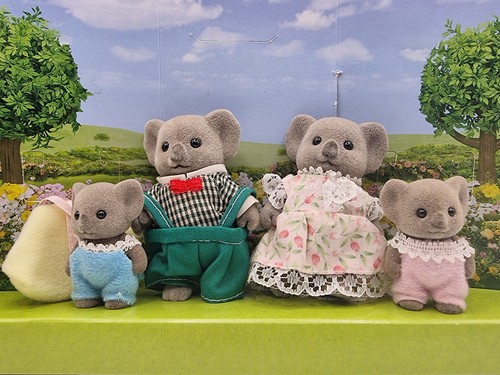 Sylvanian families billabong - families,