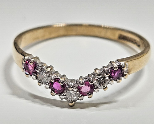 9ct yellow gold - stone, and