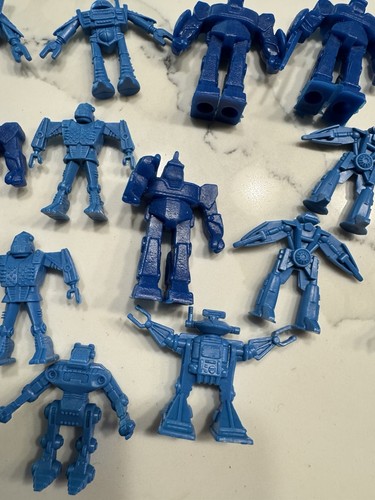 Vintage plastic robots - blue, x