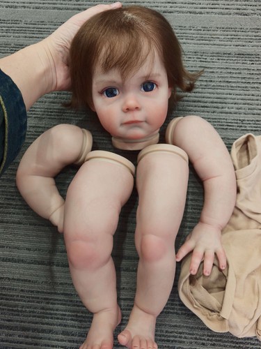 Detailed reborn doll - detailed,