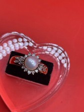 Stunning 10 carat Pearl and