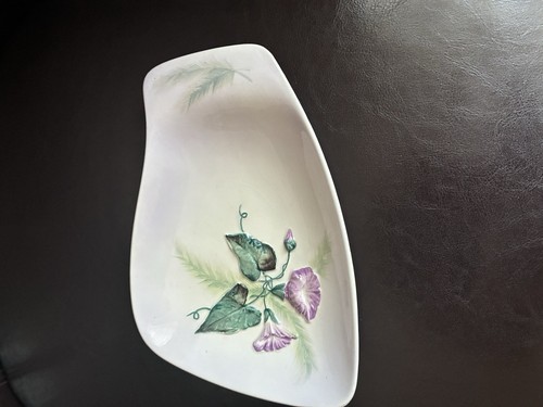 Carlton ware hand - hand, painted