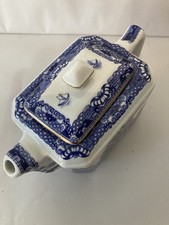 Ringtons T Pot Collectors Item