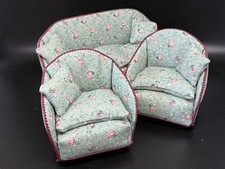Dolls house scale - 1/12,