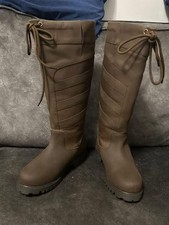 Gallop Cleveland Country Yard