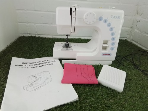 Janome sewing machine - machine, mini