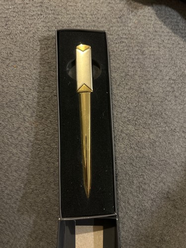Gold coloured envelope - gold,