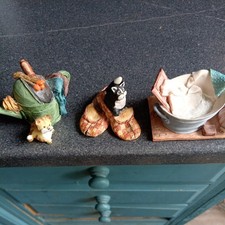 PETER FAGAN  COLOUR ORNAMENTS