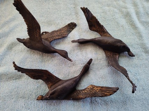 Metal flying geese wall - 3,