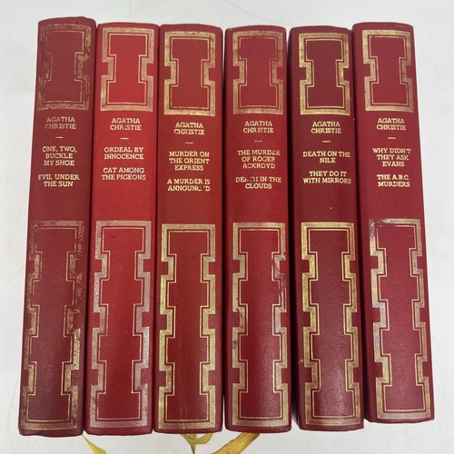 Agatha christie collected - christie,