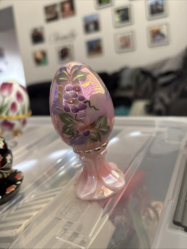 Vintage marked fenton egg - marked, on