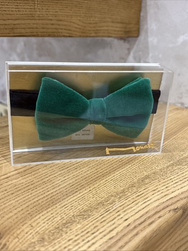 New green velvet bow - green,