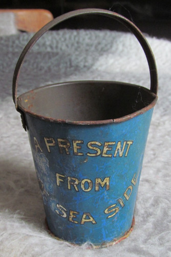 Small antique tin plate - antique, bucket