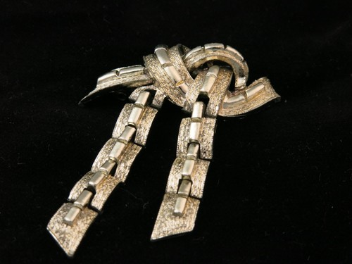 Vintage signed jewelcraft - vintage,