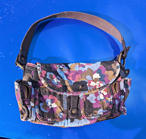 Retro ted baker floral canvas - retro,