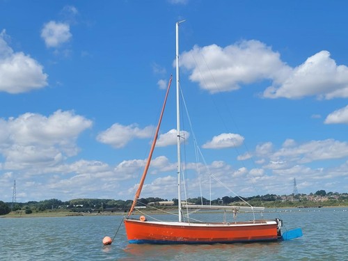 18ft dayboat with road - with,