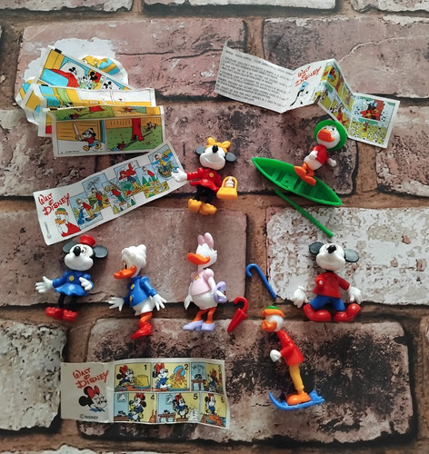 Kinder egg surprise - egg, disney