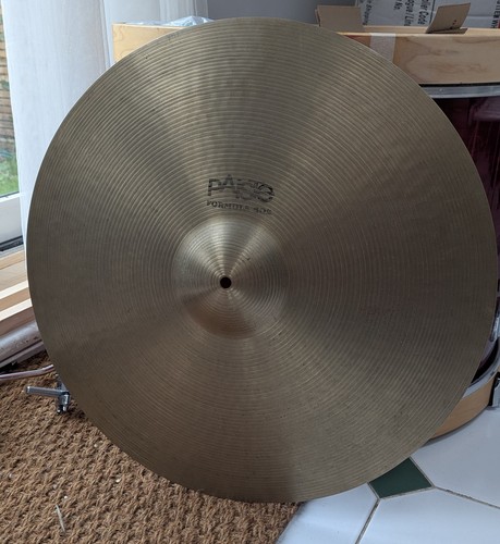 Paiste 602 heavy cymbal - 602, 'heavy'