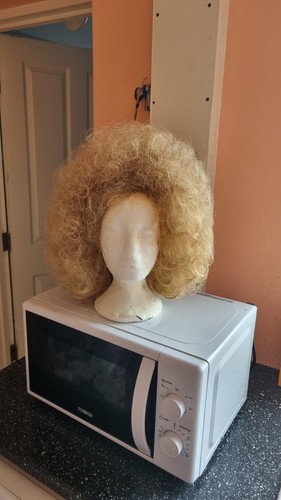 Drag qeen wig - drag,