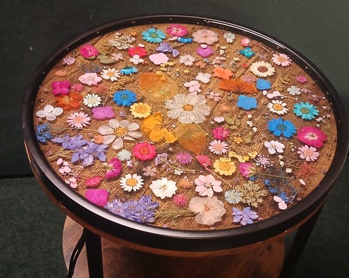 Handmade flower resin - flower, table