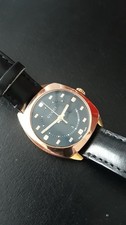 Gucci Watch 142.4 Rose Gold