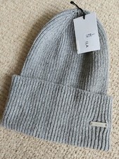 Adult SATILA of SWEDEN 70% Wool Rib LIGHT GREY CUFF BEANIE Hat Toque UNISEX Tag