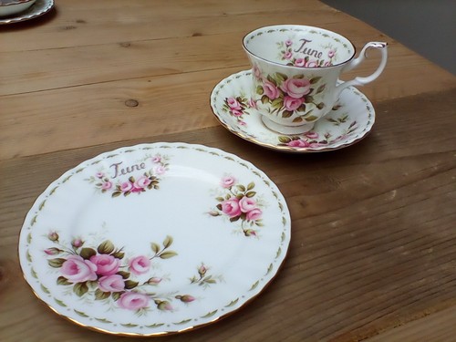 Royal albert bone china - albert,