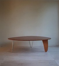 Collectors Herman Miller Noguchi  Iconic rudder fin coffee table