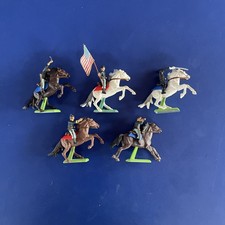 Britains Deetail American