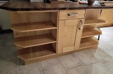 10 Kitchen wall & base units