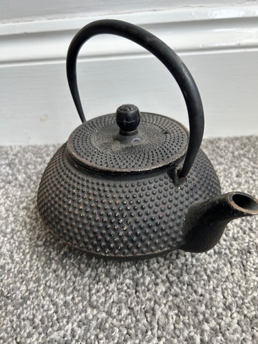 Japanese cast iron teapot rare - cast,