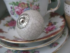 Cream/ivory crackle glaze