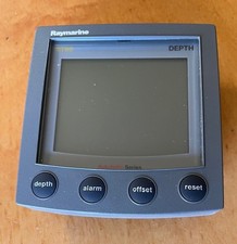 Raymarine ST60 DEPTH Instrument Display A22010 with cover