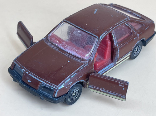 Corgi ford sierra - corgi, ghia