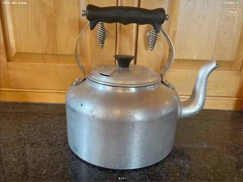 Aga large kettle - large,