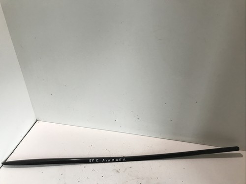 Dodge avenger moulding trim - dodge,