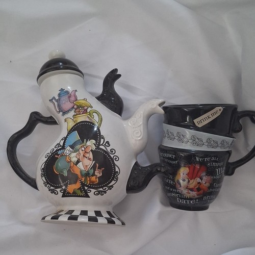 Disney parks mad - mad, hatter