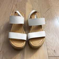 Women's size 7 Krush since